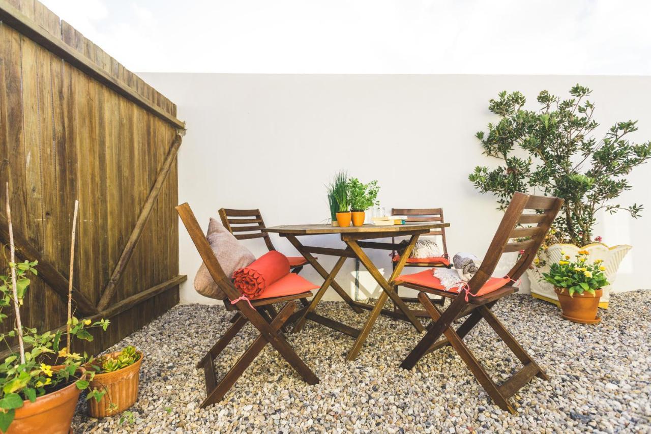 Soulsurfcamp Portugal Bed & Breakfast Peniche Exterior photo